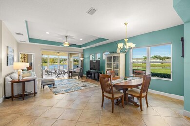 2507 Sapphire Greens Ln unit 32, Sun City Center, FL 33573 - photo 7