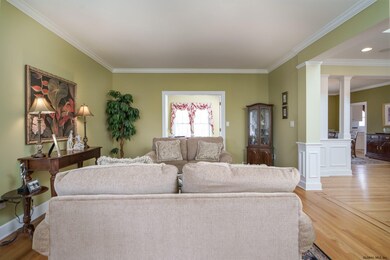 759 Waldens Pond Rd, Albany, NY 12203 - photo 7