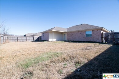 812 Leah Dr, Troy, TX 76579 - photo 2
