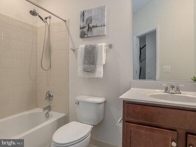 42237 Lancaster Woods Square, Chantilly, VA 20152 - photo 7