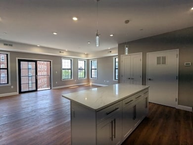 13 Nahant St unit 4A, Lynn, MA 01902 - photo 6