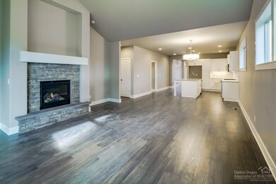 2603 NW Rippling River Ct, Bend, OR 97703 - photo 3