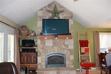 63262 Gallop Ct, Bend, OR 97701 - photo 3