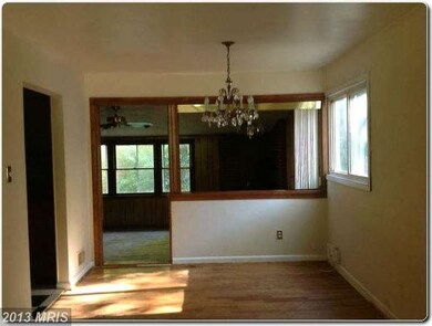 5924 Greenvale Pkwy, Riverdale, MD 20737 - photo 3