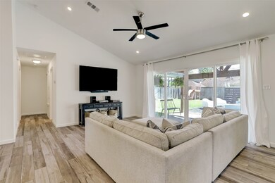 971 Marcella St, Houston, TX 77091 - photo 4