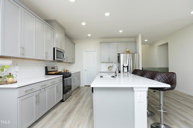 08Kitchen
