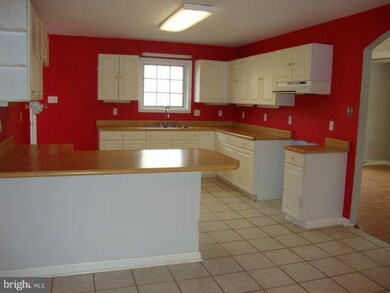 1518 Hoffmaster Rd, Knoxville, MD 21758 - photo 4