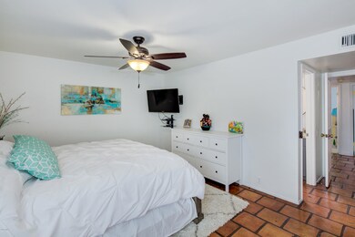 018_Master Suite