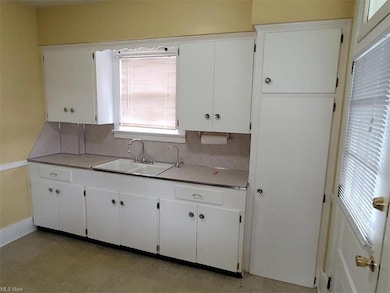 934 Clarendon Ave SW, Canton, OH 44710 - photo 2