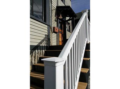 8 Elliot Place, Newport, RI 02840 - photo 2