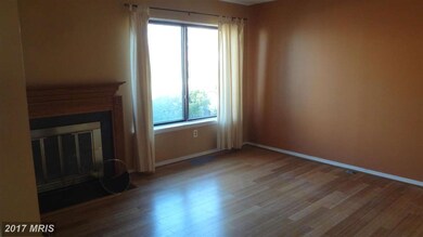 18510 Eagles Roost Dr, Germantown, MD 20874 - photo 2