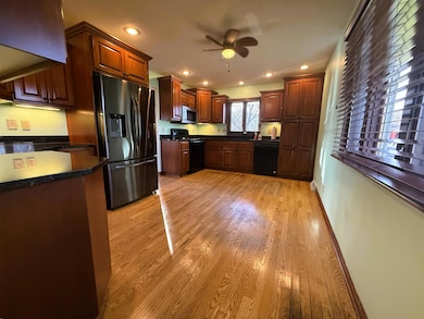 N88W17868 Christman Rd, Menomonee Falls, WI 53051 - photo 5