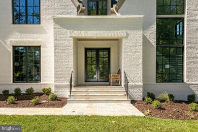 8020 Georgetown Pike, McLean, VA 22102 - photo 3