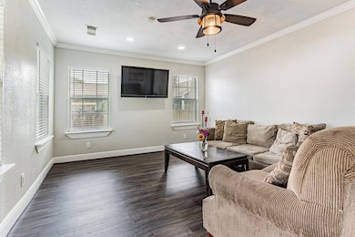 612 Caperton St, Houston, TX 77022 - photo 3