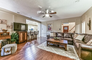 1402 Silverleaf Dr, Friendswood, TX 77546 - photo 4