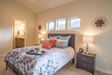 1720 NW Kingwood Ave, Redmond, OR 97756 - photo 5