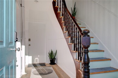 12 Cranston Ave unit 1, Newport, RI 02840 - photo 3