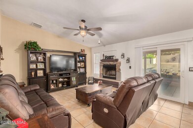 8982 E Pomegranate St, Tucson, AZ 85730 - photo 3