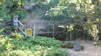 The old McKinley Rd Bridge.  Too bad that dump tru