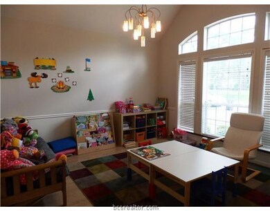 Dining Room. Formal Dining