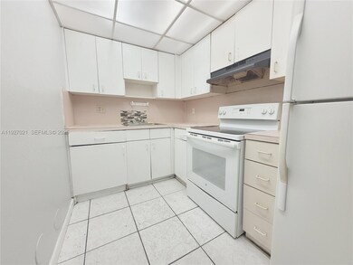 400 NE 18th Ave unit 104, Homestead, FL 33033 - photo 3