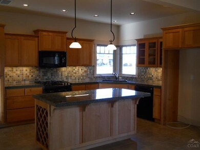 975 NW 13th St, Redmond, OR 97756 - photo 7