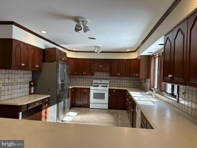 2124 Meadow Ln, Wilmington, DE 19810 - photo 5