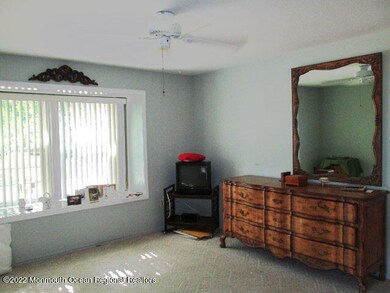 10A Yorkshire Dr, Monroe Township, NJ 08831 - photo 2