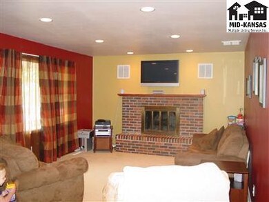 1109 Glendale Rd, McPherson, KS 67460 - photo 4