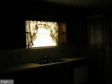 309 Commerce St, Waynesboro, PA 17268 - photo 7