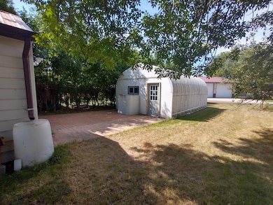 1417 4th Ave NE, Jamestown, ND 58401 - photo 6