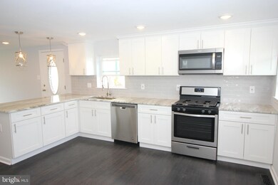 2852 Sebring Rd, Philadelphia, PA 19152 - photo 3