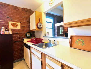 Island Terrace unit 339, Saco, ME 04072 - photo 5