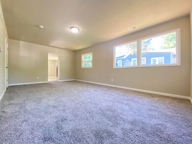 1247 E 35th St, Des Moines, IA 50317 - photo 2