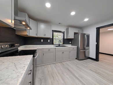 307 Giltner St, Oaktown, IN 47561 - photo 5