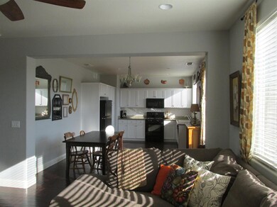 6853 E Princeton Ave, Fresno, CA 93727 - photo 7