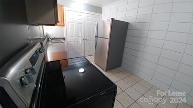 104 Clegg St, Statesville, NC 28677 - photo 3