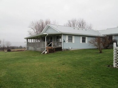 SPACIOUS DECK