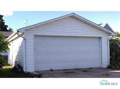 605 W Church St, West Unity, OH 43570 - photo 2
