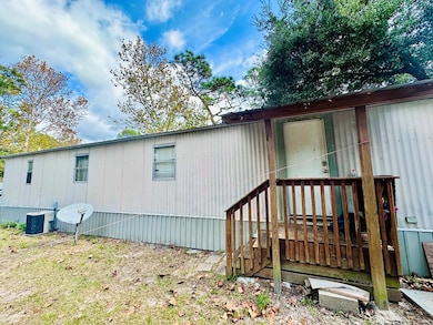 280 24th Ave, Apalachicola, FL 32320 - photo 2