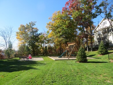 10 Jefferson Dr unit 10, Lexington, MA 02420 - photo 3