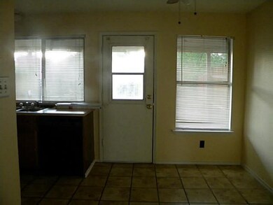 Eat-In Kitchen with ceramic Tile