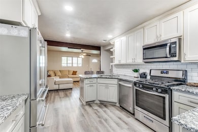 613 Elm St, Hurst, TX 76053 - photo 7