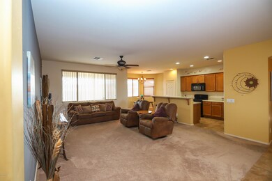 407 S Blue River Loop- Great Room