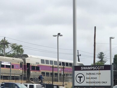 38 Oneida St unit 1, Lynn, MA 01902 - photo 5