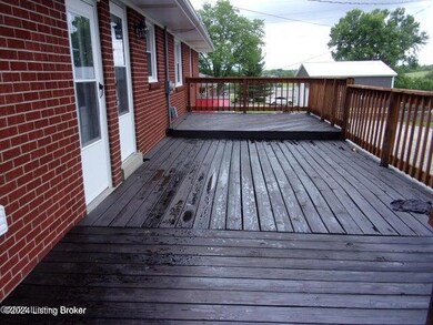 252 Chaplin Rd, Bloomfield, KY 40008 - photo 2