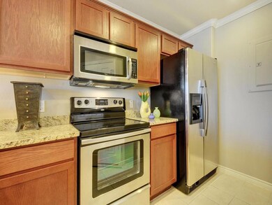 305 E 31st St unit 5, Austin, TX 78705 - photo 5