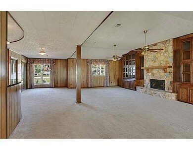 Den/Family/Great Room. View 2