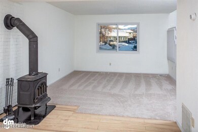 22-Living Room_DMD_9656-Edit