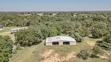 411 Young Rd, Springtown, TX 76082 - photo 3